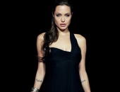 Angelina Jolie - Picture 54 - 1024x768