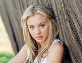 Kaley Cuoco - Picture 32 - 1920x1200
