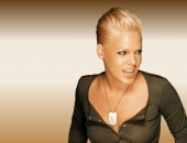 Pink - Picture 5 - 1024x768